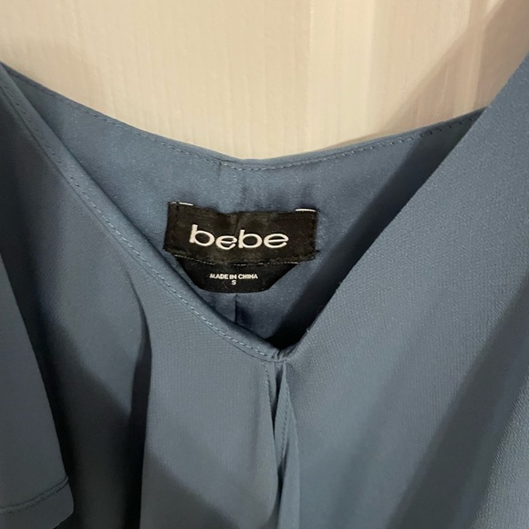 Slate blue Bebe flowy strappy shirt - Picture 5 of 6